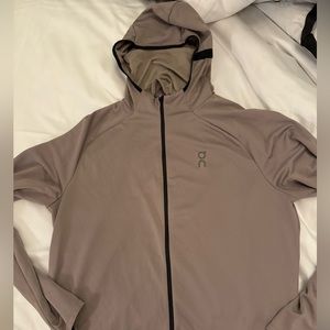 ON Running men's jacket large tan workout
